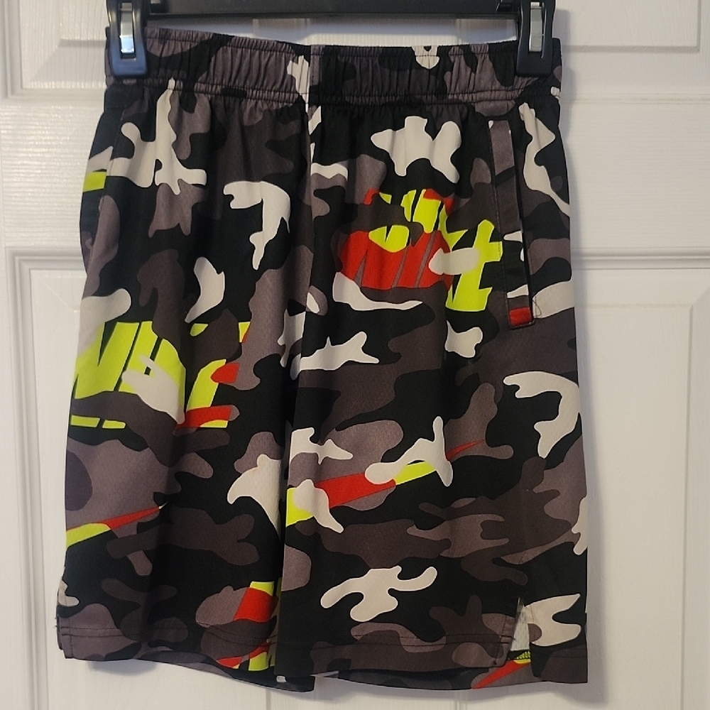 Nike Black and Gray Athletic Shorts Modern Camo Design